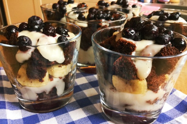 Nachspeise aus Kuchenresten